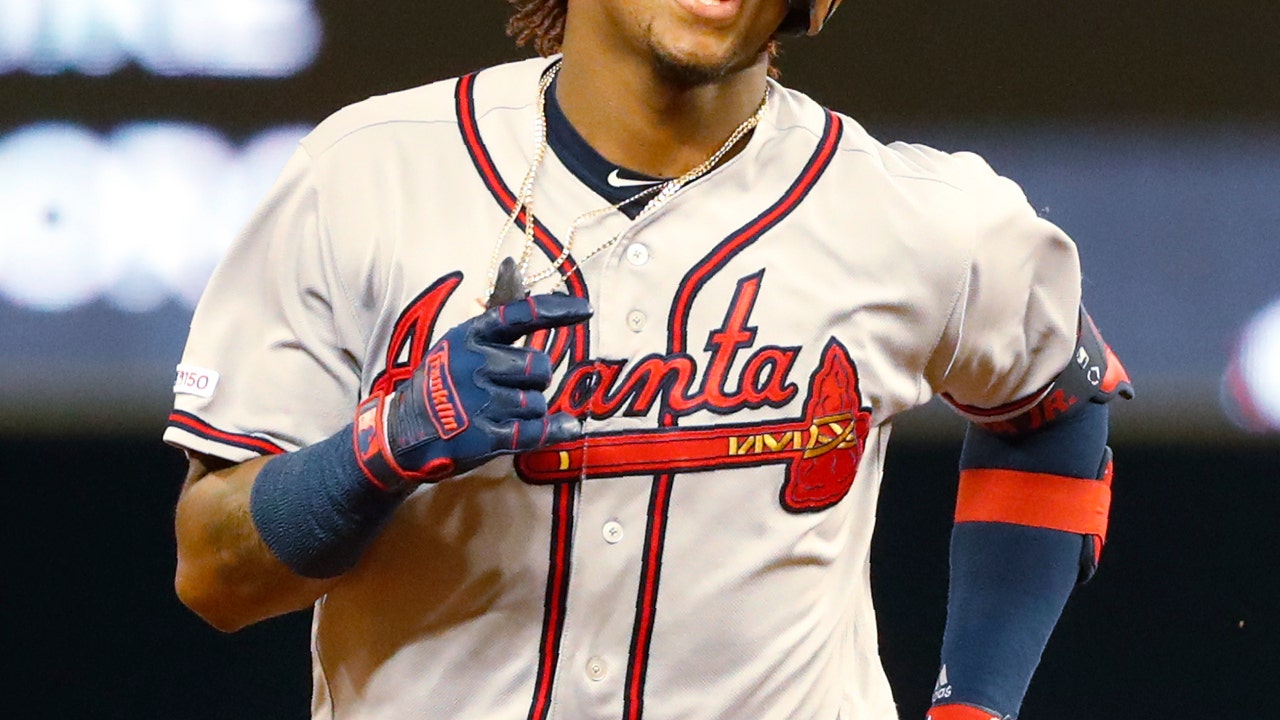 Acuña homers off Ureña, flings bat during showy trot